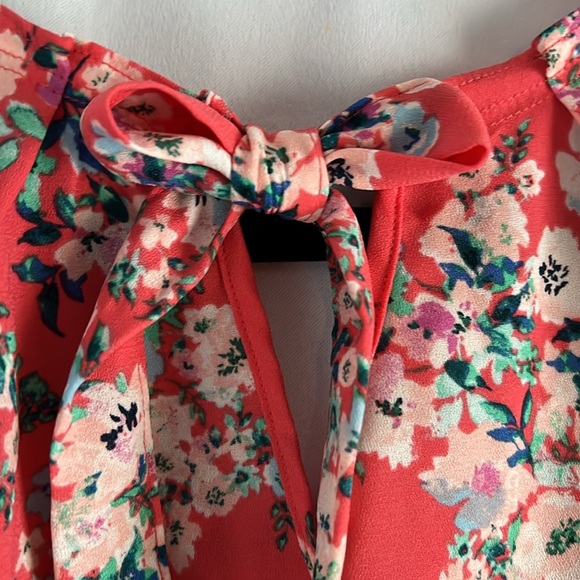 LC Lauren Conrad Coal Pink Floral Blouse Women’s XS Flutter Sleeve Round Neck - Picture 5 of 7